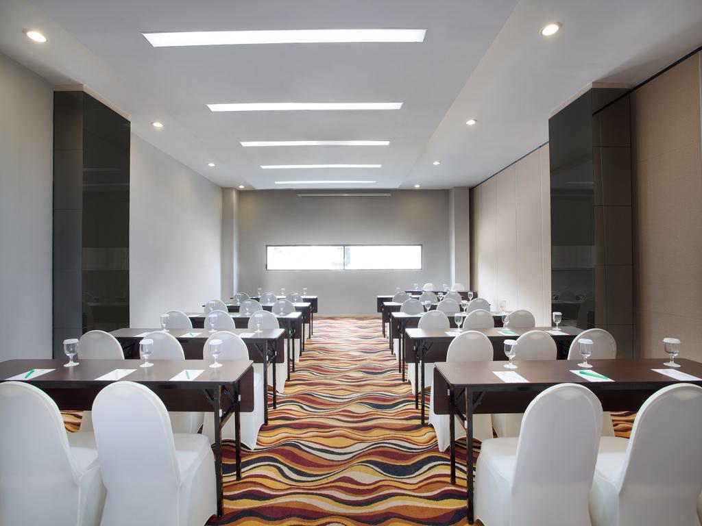 Ibis Styles Jakarta Airport Tangerang Luaran gambar
